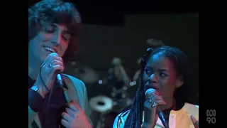 Jon English & Marcia Hines - You've Lost That Loving Feeling (live on Parkinson)