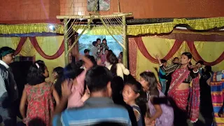 Ek Do Teen dance ( Deshbandhu Sporting Club) dance