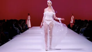 Olga Macià Bridal Spring 2023 | Barcelona Bridal Fashion Week