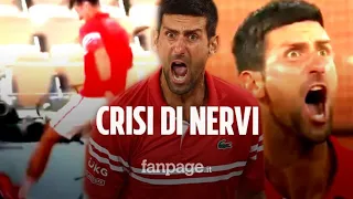 Sputo, urla e calci: crisi di nervi per Djokovic nel match contro Berrettini al Roland Garros