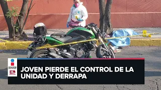CDMX: Motociclista muere al impactarse contra árbol