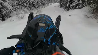 (Wide open) Skidoo 850 turbo trail bashing.