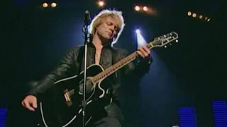 Bon Jovi - Livin' on a Prayer / Who Says You Can't Go Home (Fashion Rocks 2006)