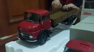 Mercedes Benz L911 Schuco 1:18 ( Truck Mercy Bagong )