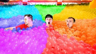 IMPOSSIBLE RAINBOW BALL HIDE & SEEK!