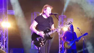 George Thorogood & the Destroyers live in Berlin '22 - One Bourbon, One Scotch, One Beer