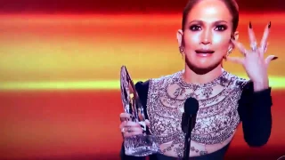 See ! The reaction of Jennifer Lopez  When She Wins People's Choice Awards 2017