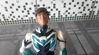 Heróis da Marvel Apresenta Os Vingadores  VS Max Steel,Vingadores Lutam Contra O Max Steel !!!