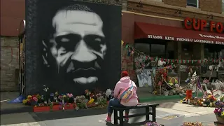 George Floyd murder (1 year on) remembered (BLM) (USA) - ITV News - 25th May 2021