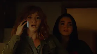 The Strangers: Prey At Night "Bathroom Assault" - Full Clip