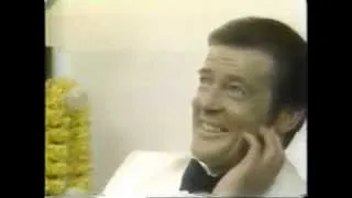 Roger Moore interviewed about the Battle of the Bonds