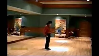 Amazing Clip of Michael Jackson Practicing for a Performance!