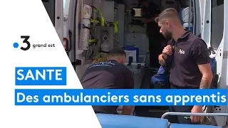 Les apprentis ambulanciers ne peuvent plus pratiquer sur le terrain