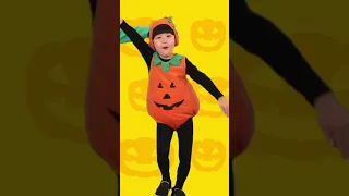 신나는 할로윈 다가온다네🎃 | 할로윈 댄스파티 | 핑크퐁 할로윈 체조  #Shorts #Dance