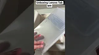 Unboxing Lenovo Tab M9