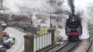 Keighley & Worth Valley Railway: The No.70013 'Oliver Cromwell' was departing at Keighley! *MEGA*