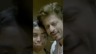 most kind person shahrukh khan|| srk meets acid attacked survivors