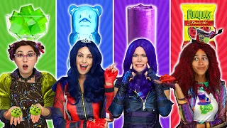 DESCENDANTS 3 EAT ONLY ONE COLOR FOOD (24 Hour Rainbow Food Challenge) Totally TV Videos for Teens