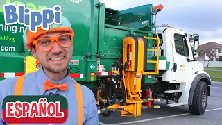 Blippi recicla con los camiones de la basura  | Videos de vehículos para niños