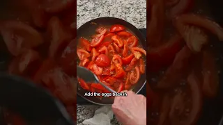 🍅🥚 How to make Tomato & Eggs (番茄炒蛋), like a Chinese chef #Shorts