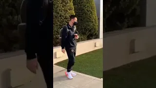 Lionel Messi y Riqui Puig