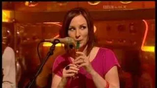 Julie Fowlis and Muireann Nic Amhlaoibh