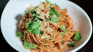 Spaghetti mit Pesto - schnelles Mittagessen kochen