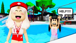 DAY IN MY LIFE AS A LIFEGUARD! *Brookhaven Roleplay*