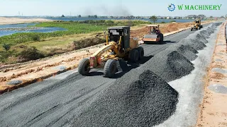 Powerful Liugong Motor Grader Trimming Gravel Building Driveway | Easy way to spreading gravel