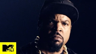 Ice Cube Performs 'Straight Outta Compton' w/ Movie's Cast | MTV
