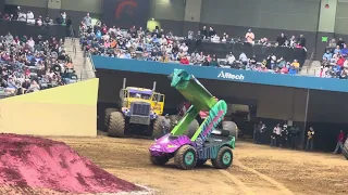 Monster truck wars part 1