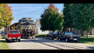 1 Hour Of American Street Running Trains!  Freight Trains In The Middle Of The Road!  Look Out Cars!