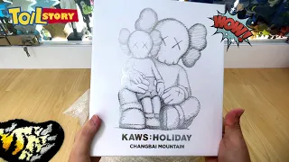 KAWS:HOLIDAY - CHANGBAI MOUNTAIN Unboxing!!