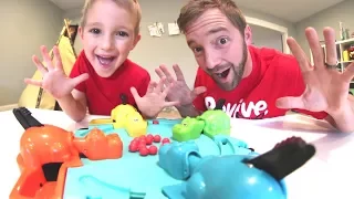Father & Son PLAY HUNGRY HUNGRY HIPPO!