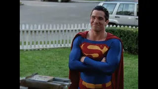 Lois and Clark HD Clip: He's quite a big boy