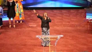 Praise Jehovah - Beverly Crawford