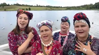 ДУСЯ МАРУСЯ - Ходила б я, гуляла б я