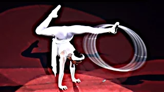 Circus. The gymnast with hoops. Цирк. Гимнастка с обручами.