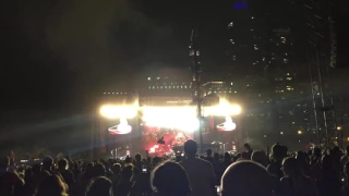 Paul McCartney - "Live and Let Die" (Clip) Live in Chicago, IL Lollapalooza (07-31-2015)