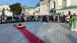 🙏Богослужіння свята Входу Господнього до Єрусалима очолює Блаженніший Митрополит Онуфрій у Лаврі