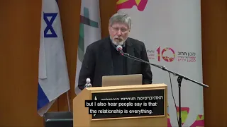 Van der kolk - Childhood adversity and attachment disruptions: Restoration by establishing synchrony