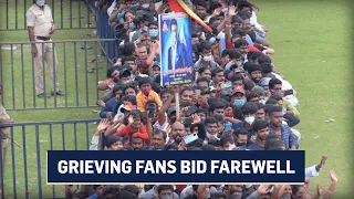 Fans bid farewell to Kannada film star Puneeth Rajkumar