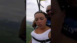 Girl Passes Out While Skydiving 🪂