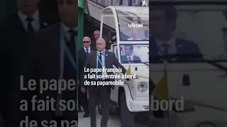 L'incroyable tifo du pape François déployé au stade Vélodrome de Marseille