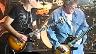 Joe Satriani and Leslie West Blues Jam