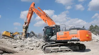 Hitachi ZX350-6