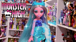 (Adult Collector) Monster High Skulltimate Secrets Fearidescent Lagoona Blue Unboxing!