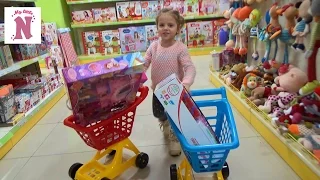 VLOG Шопинг в детском магазине покупаем новые игрушки Shopping in kid's toys store