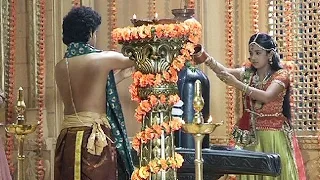 AjabDe and Pratap Perform a Shiv Puja!