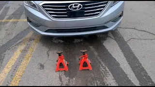 Lifting Hyundai Kia on jack stands